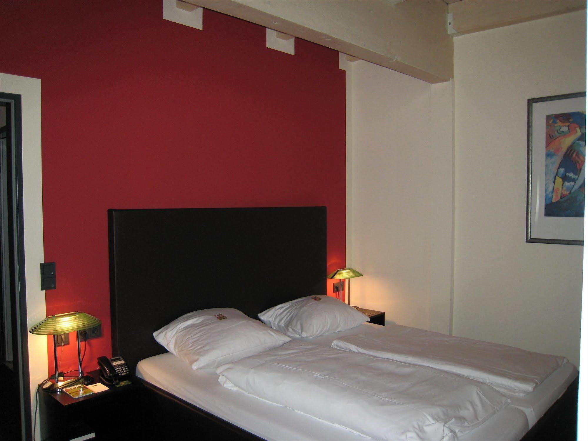 Hotel Am Ruhrufer Business & Golf Mülheim an der Ruhr Szoba fotó